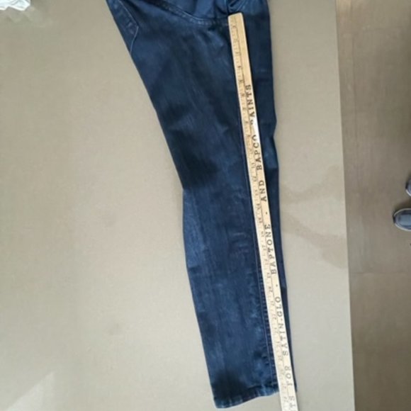 NYDJ NOT YOUR DAUGHTER’S JEANS Size 6-8 With Flattering Lift/Tuck Technology - Picture 8 of 12